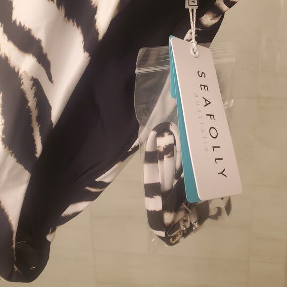 Seafolly Women's DD Cup Bandeau One Piece Swimsuit Zebra Ruched US 6 NWT NEW - Picture 6 of 16